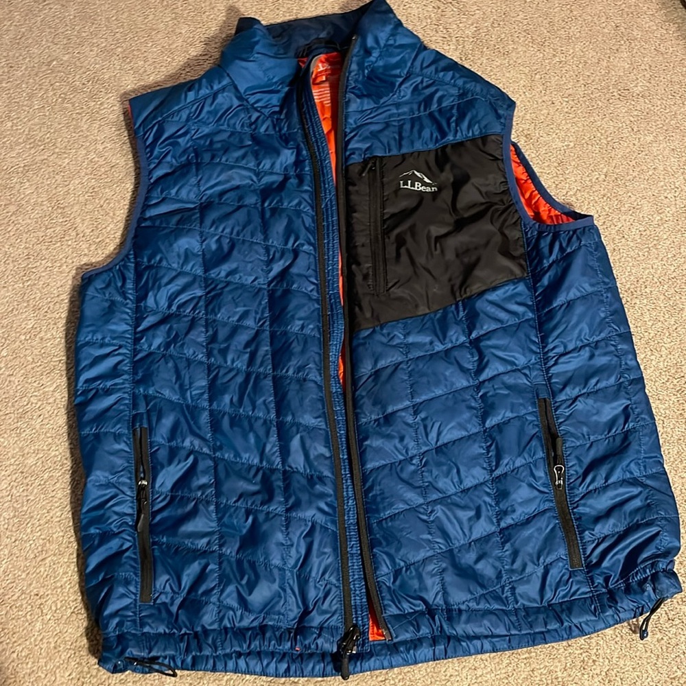 lightweight quilted llbean vest- “primaloft packaway ”